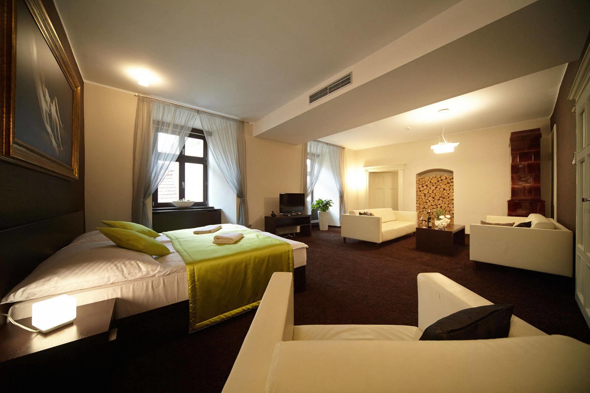 Boutique Hotel Chrysso Kosice Exterior photo